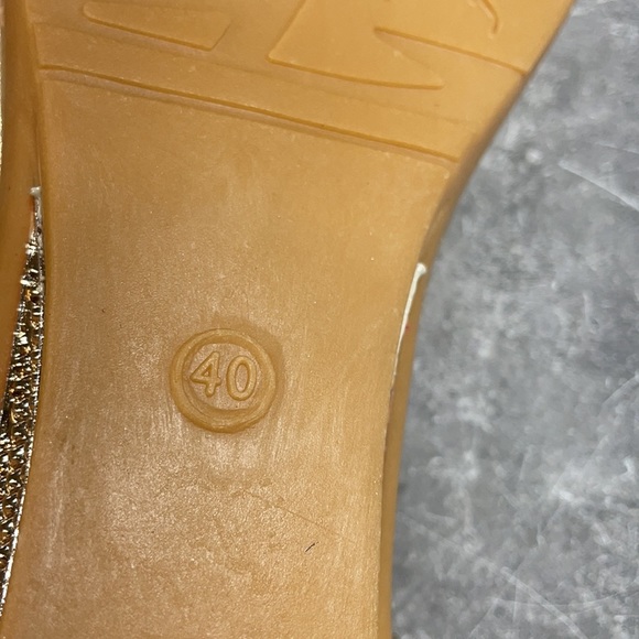 Lily Vanity Sandals Gold Size 9m - Picture 9 of 10